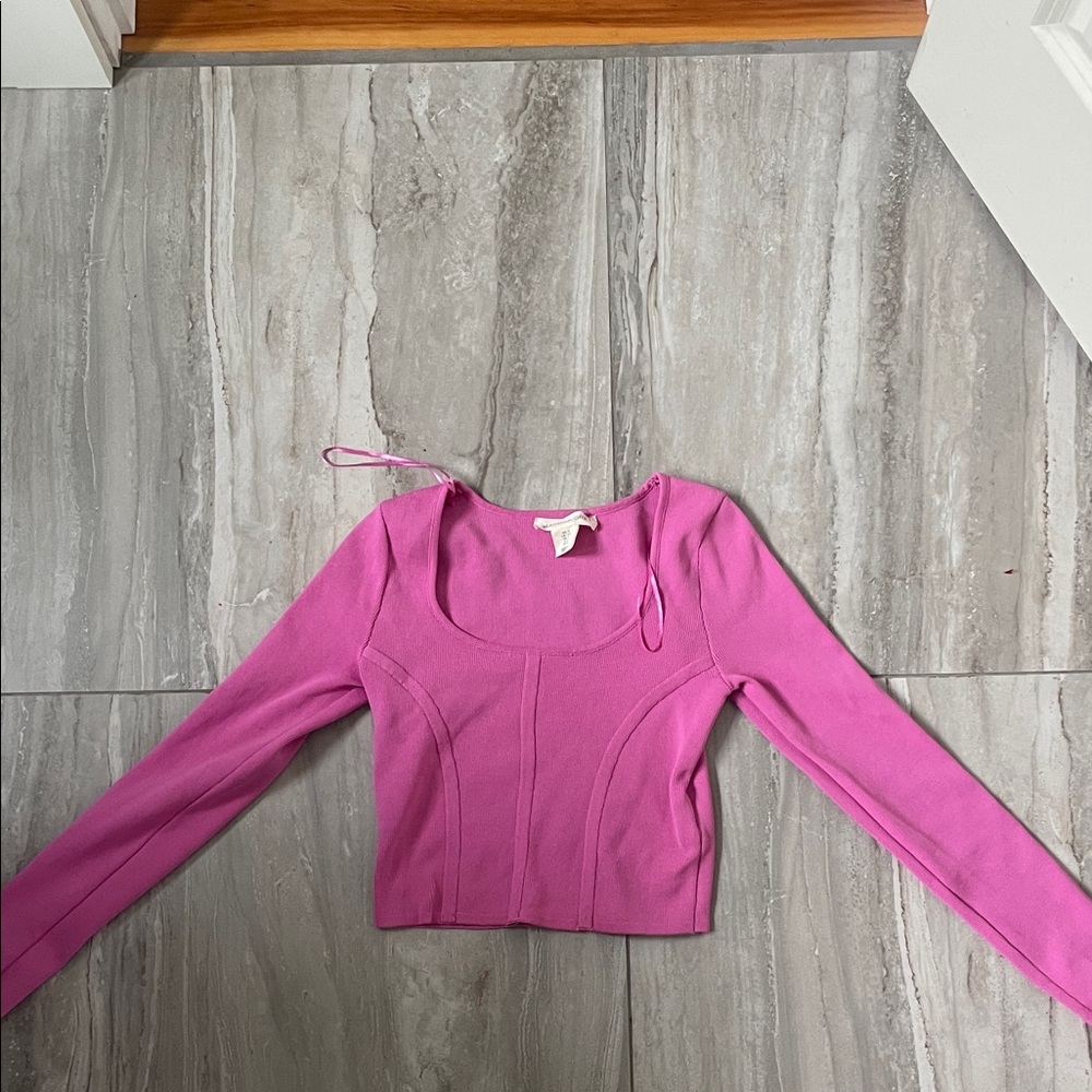Elegant Pink Long Sleeve Crop Top